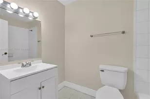17901 NW 68th Ave, Hialeah, FL 33015 - Photo 8