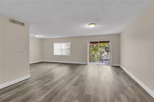 17901 NW 68th Ave, Hialeah, FL 33015 - Photo 4