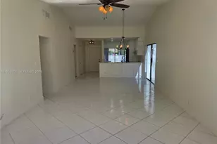 9352 Wedgewood Ln, Tamarac, FL 33321 - Photo 12