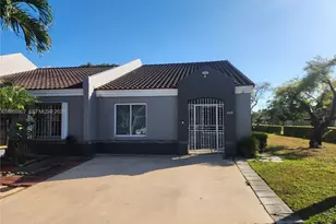 8391 SW 148th Ave, Miami, FL 33193 - Photo 1