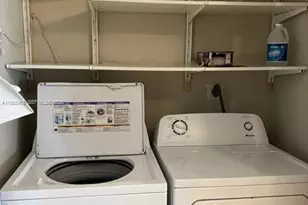 3441 NW 44th St, Oakland Park, FL 33309 - Photo 8