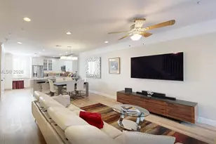 1049 W Heritage Club Cir, Delray Beach, FL 33483 - Photo 1