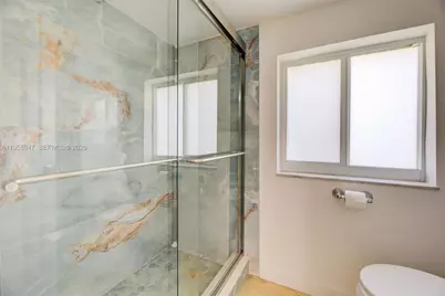 416 N Rainbow Dr, Hollywood, FL 33021 - Photo 24