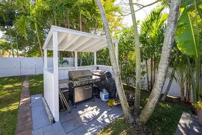 416 N Rainbow Dr, Hollywood, FL 33021 - Photo 44