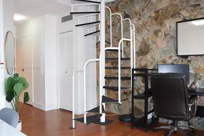 7801 NE 4th Ct #512, Miami, FL 33138 - Photo 2