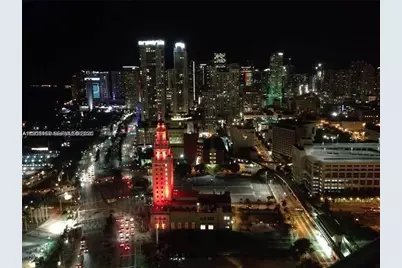 888 Biscayne Blvd #2006, Miami, FL 33132 - Photo 6