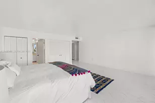 1 Grove Isle Dr, Miami, FL 33133 - Photo 20