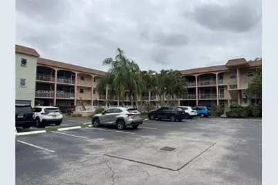 100 SE 6th Ave #207, Pompano Beach, FL 33060 - Photo 14