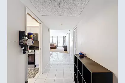 605 Oaks Dr #405, Pompano Beach, FL 33069 - Photo 16