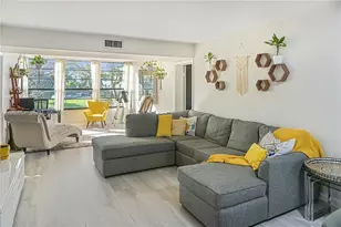 1715 Whitehall Dr, Davie, FL 33324 - Photo 8