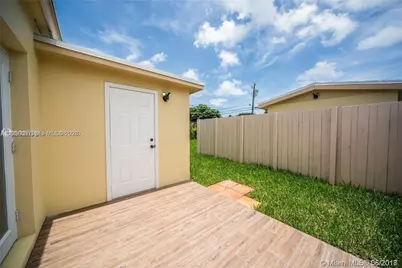 1748 NE 180th St, North Miami Beach, FL 33162 - Photo 12