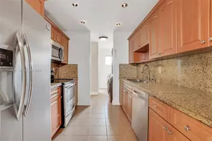 746 NW 3rd St, Florida City, FL 33034 - Photo 6