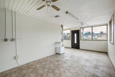 746 NW 3rd St, Florida City, FL 33034 - Photo 26