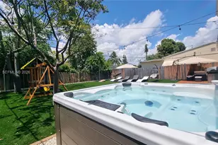 5157 NE 6th Ave, Oakland Park, FL 33334 - Photo 16