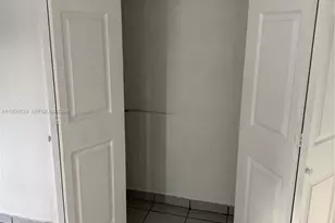 8240 NW 181st St, Hialeah, FL 33015 - Photo 6