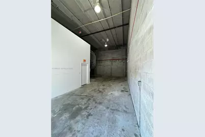 2385 NW 70th Ave #13, Miami, FL 33122 - Photo 4