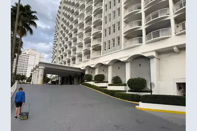 5401 Collins Ave #107, Miami Beach, FL 33140 - Photo 1