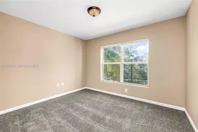 1001 SW 15th St, Deerfield Beach, FL 33441 - Photo 18