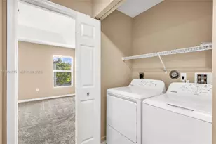 1001 SW 15th St, Deerfield Beach, FL 33441 - Photo 18