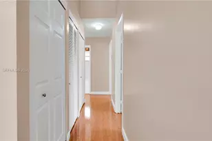 570 Woodgate Cir, Sunrise, FL 33326 - Photo 24