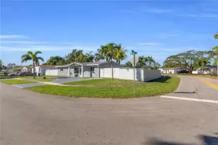 500 SW 64th Pkwy, Pembroke Pines, FL 33023 - Photo 2