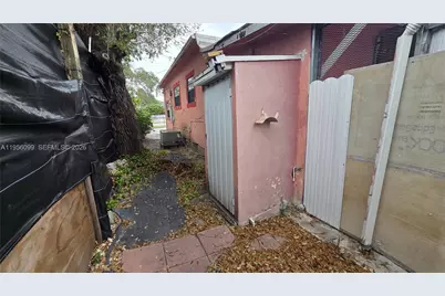 2764 NW 31st St, Miami, FL 33142 - Photo 6