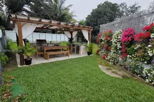 2764 NW 31st St, Miami, FL 33142 - Photo 22