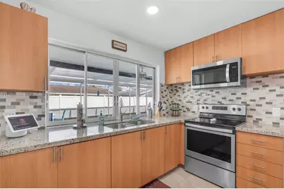 10631 NW 28th St, Sunrise, FL 33322 - Photo 10