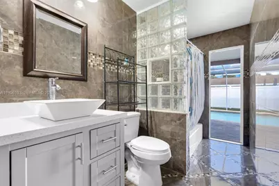 10631 NW 28th St, Sunrise, FL 33322 - Photo 22