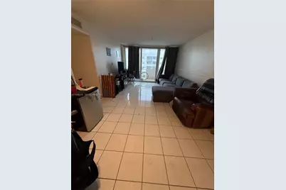 8050 NW 8th St #1407, Miami, FL 33126 - Photo 4