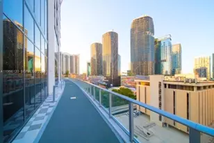 1010 Brickell Ave, Miami, FL 33131 - Photo 26