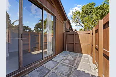 11316 SW 112th Cir Ln E, Miami, FL 33176 - Photo 32