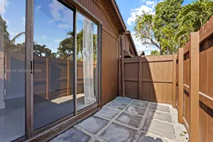 11316 SW 112th Cir Ln E, Miami, FL 33176 - Photo 32