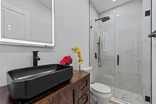 11316 SW 112th Cir Ln E, Miami, FL 33176 - Photo 14