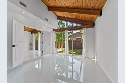 11316 SW 112th Cir Ln E, Miami, FL 33176 - Photo 24