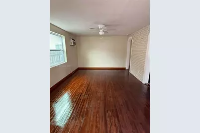 1062 NE 38th St #Main, Oakland Park, FL 33334 - Photo 4