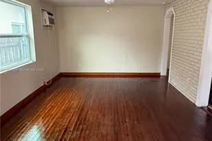 1062 NE 38th St, Oakland Park, FL 33334 - Photo 4