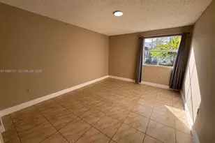 4654 NW 97th Ct, Doral, FL 33178 - Photo 10