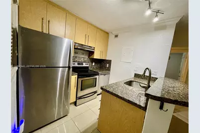 811 NE 14th Pl #4, Fort Lauderdale, FL 33304 - Photo 2