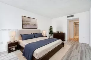 3625 N Country Club Dr, Aventura, FL 33180 - Photo 38