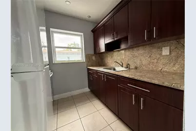 2311 NW 15th St #B, Miami, FL 33125 - Photo 8