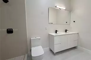 915 NW 104th St, Miami, FL 33150 - Photo 6