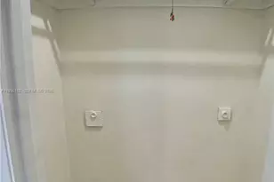 6990 NW 17th St, Margate, FL 33063 - Photo 12