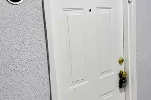 4854 NW 7th St, Miami, FL 33126 - Photo 10