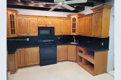 2828 SW 3rd St #front, Miami, FL 33135 - Photo 4