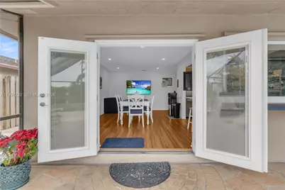 12541 SW 11th Ct, Davie, FL 33325 - Photo 16