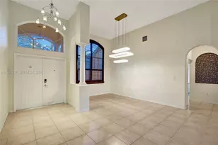 2024 NW 139th Terrace, Pembroke Pines, FL 33028 - Photo 4