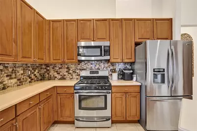 2024 NW 139th Ter, Pembroke Pines, FL 33028 - Photo 26