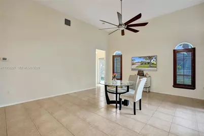 2024 NW 139th Ter, Pembroke Pines, FL 33028 - Photo 36