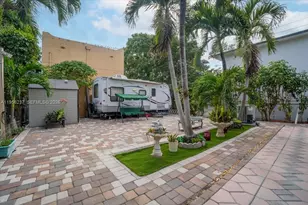 3554 SW 26th St, Miami, FL 33133 - Photo 20